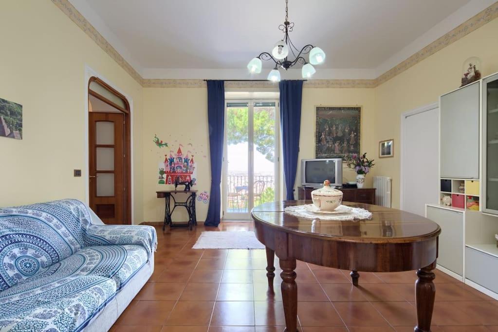 Apartamento Casa Panoramica Castellammare di Stabia Exterior foto