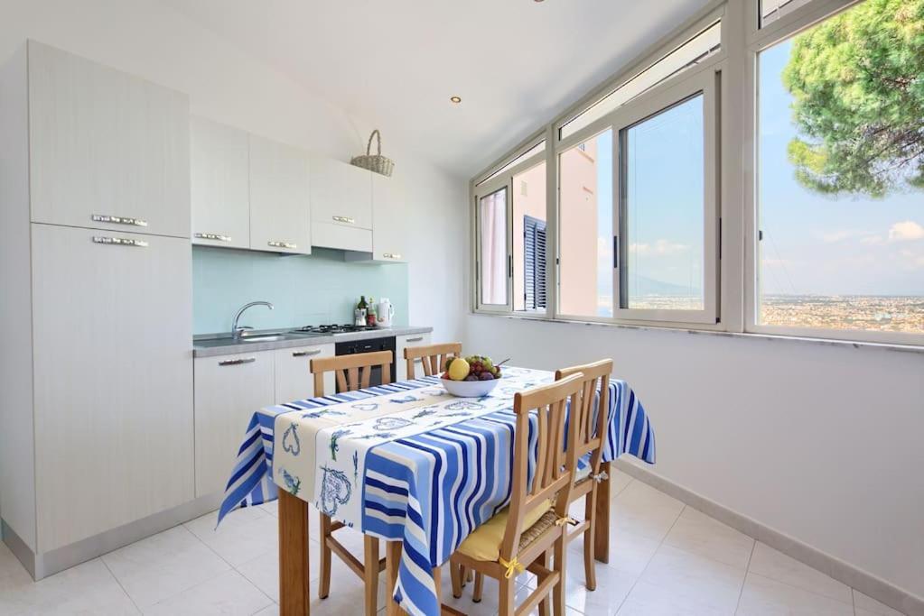 Apartamento Casa Panoramica Castellammare di Stabia Exterior foto